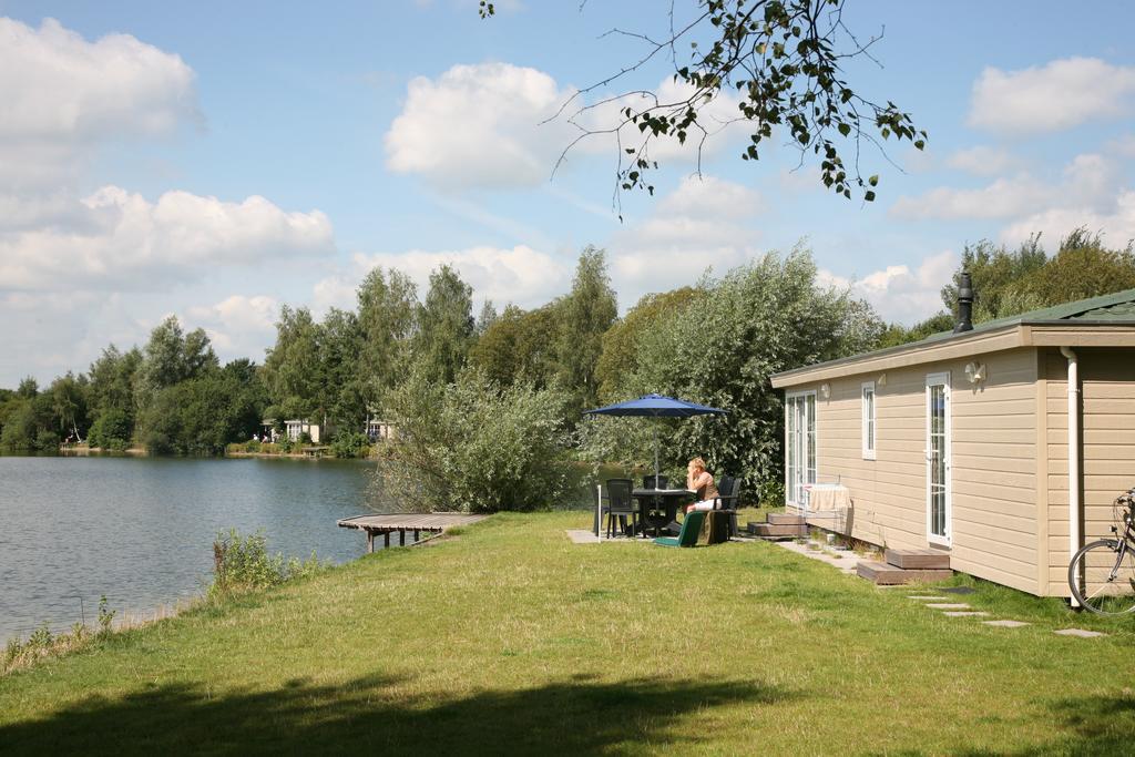 Roompot Recreatiepark De Tolplas Vriezenveen Eksteriør bilde