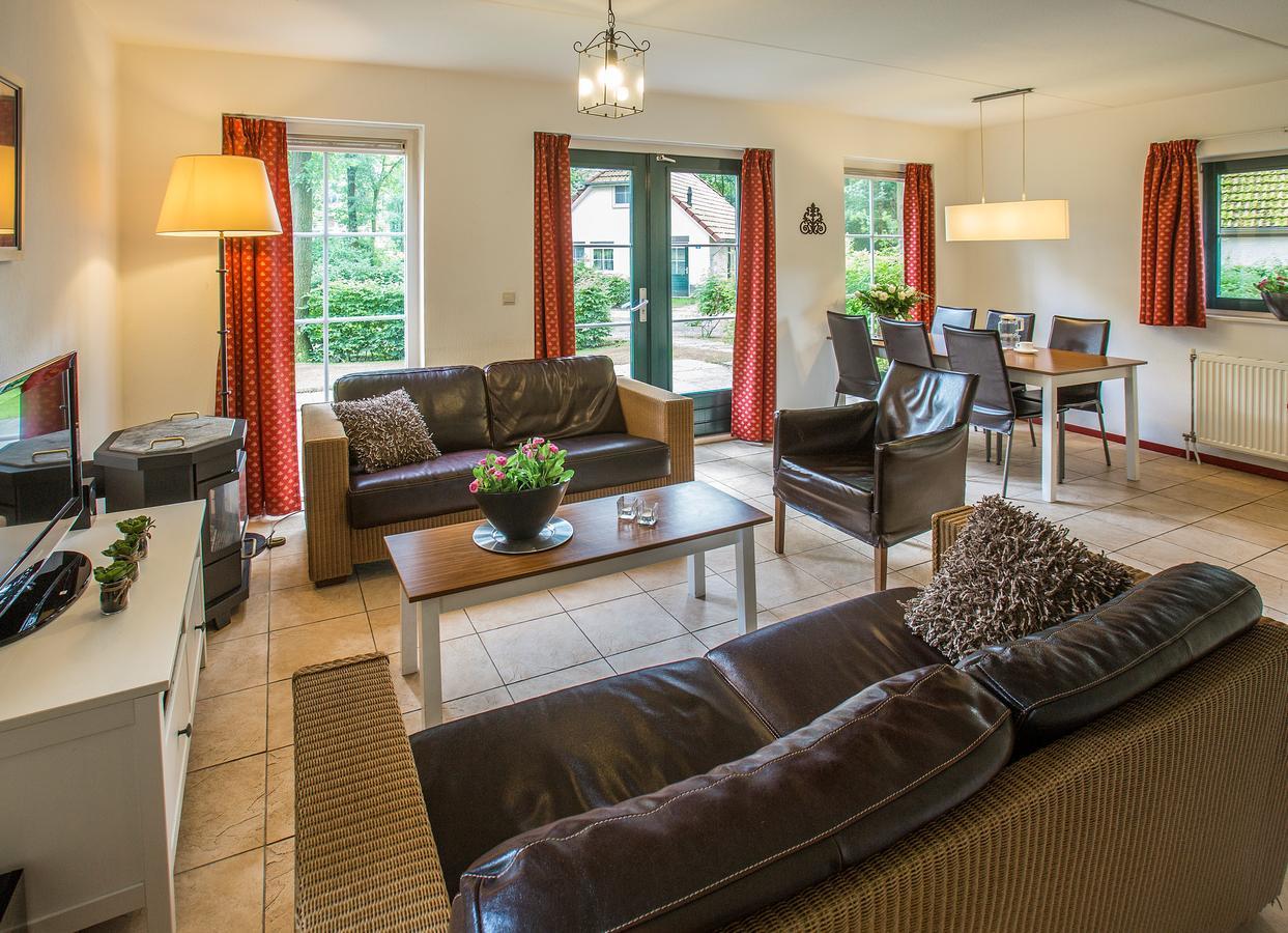 Roompot Recreatiepark De Tolplas Vriezenveen Rom bilde