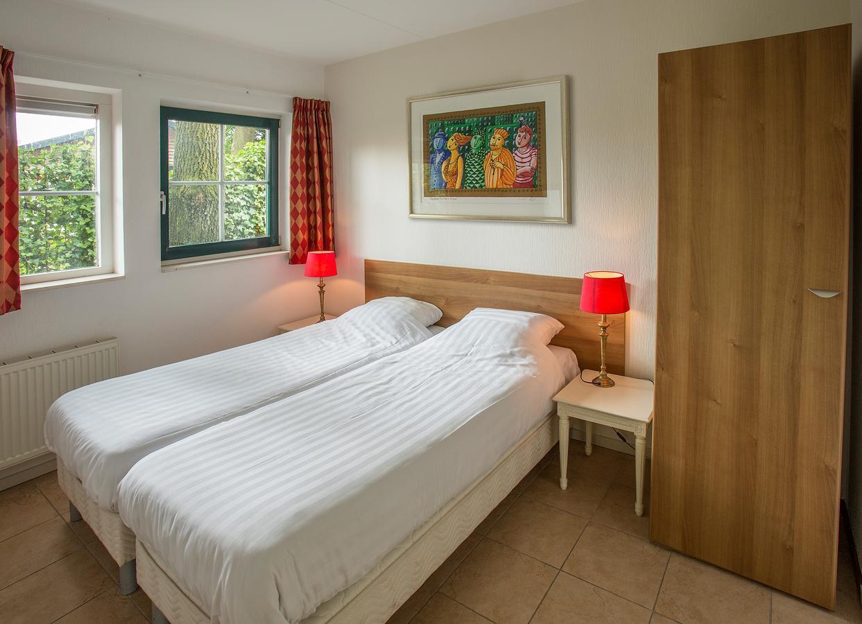 Roompot Recreatiepark De Tolplas Vriezenveen Rom bilde