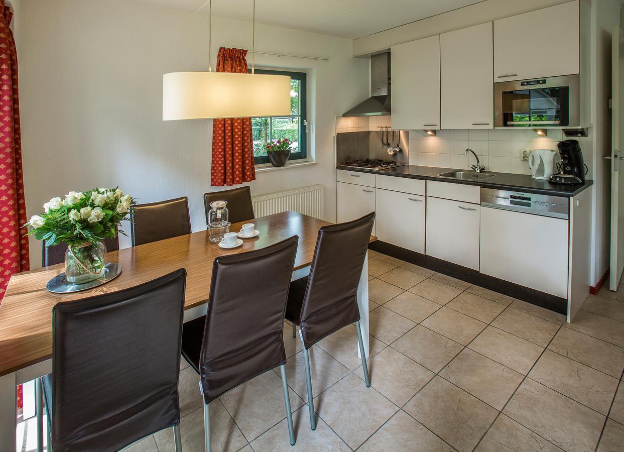 Roompot Recreatiepark De Tolplas Vriezenveen Rom bilde